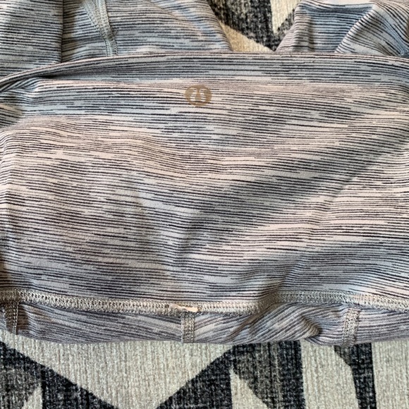 Lululemon leggings - Picture 5 of 5